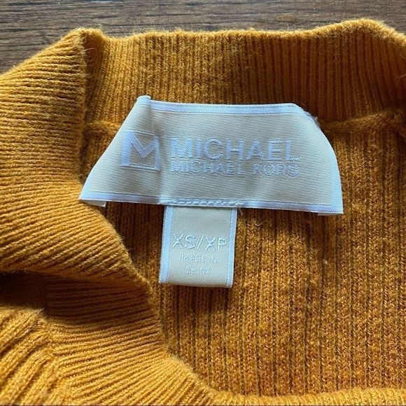 ✨50% OFF✨ Michael Kors Short Sleeve Shirt - Picture 6 of 8